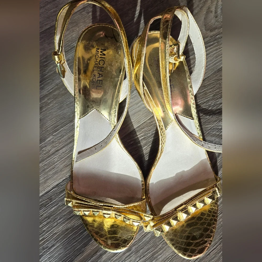 Michael Kors Gold Women's Sandals sz8M - Picture 2 of 8